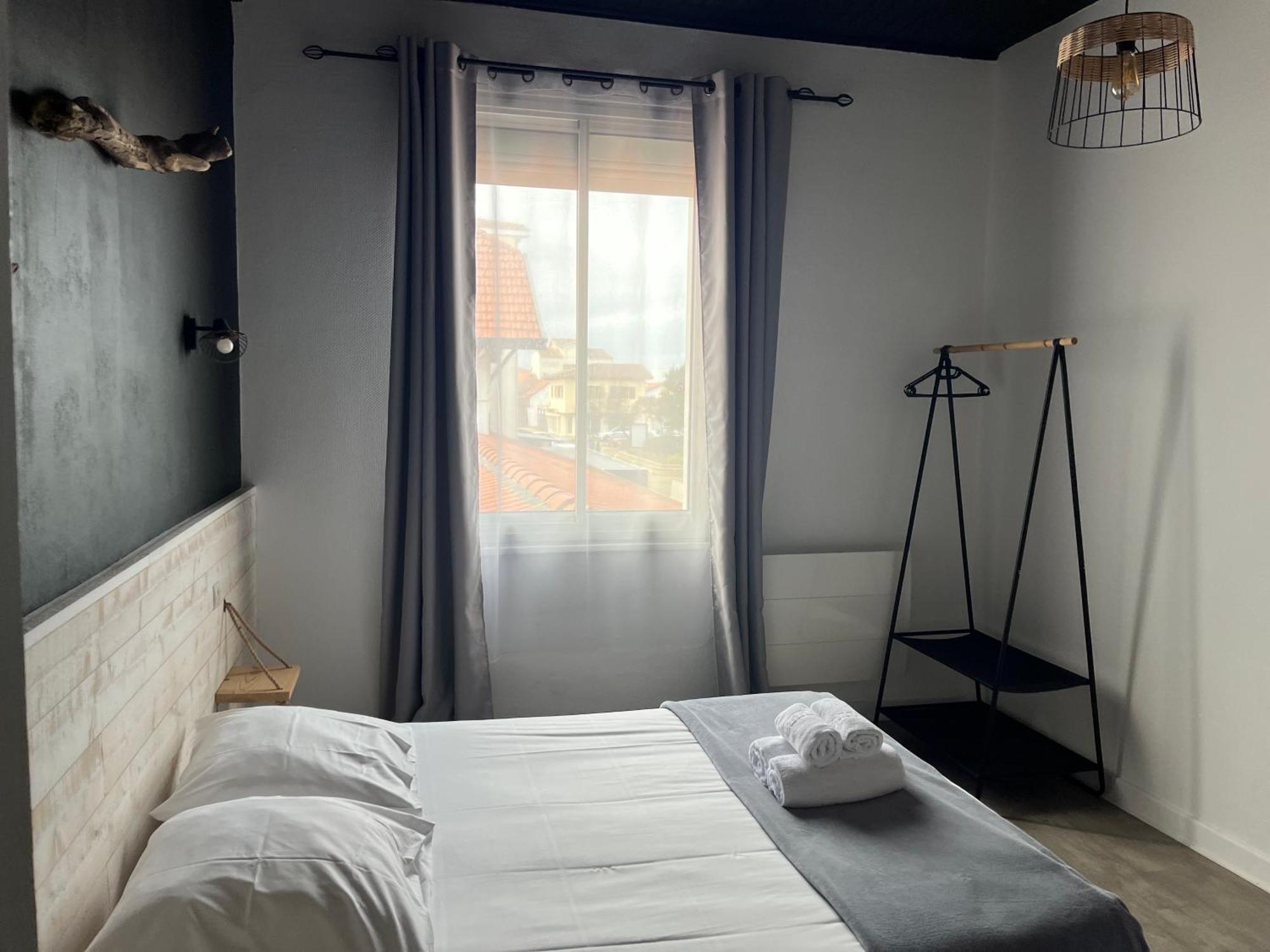 Hotel Bellevue มีมีซ็อง-ปลาจ ภายนอก รูปภาพ
